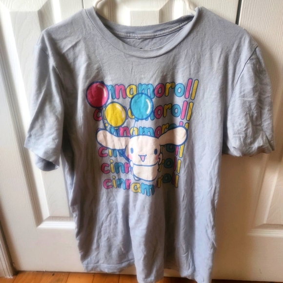 Sanrio Tops - Sanrio cinnamoroll large like new